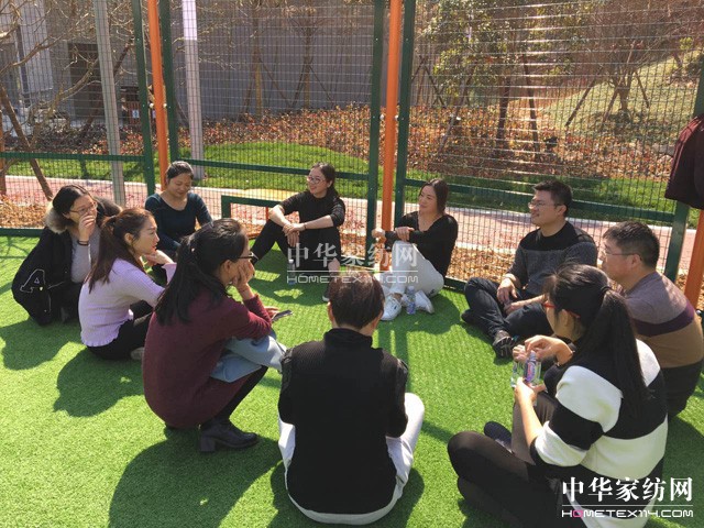 �Pʢ�Ҽ�2017������Ʒȫ��(gu��)Ѳ����Ӗ(x��n)��(hu��)����һվ�ڽ�����ʽ���_�Ļ��