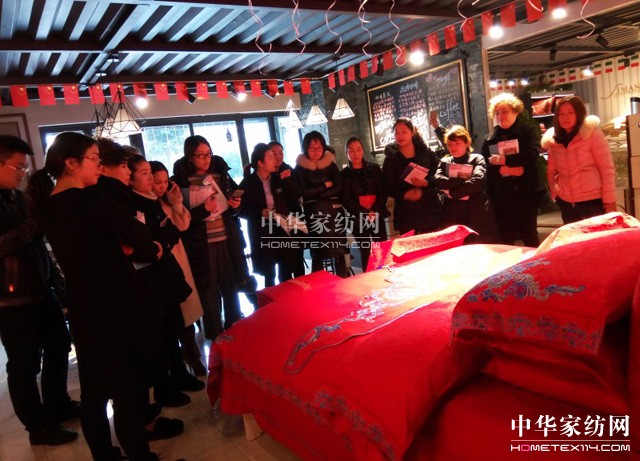 �Pʢ�Ҽ�2017������Ʒȫ��(gu��)Ѳ����Ӗ(x��n)��(hu��)����һվ�ڽ�����ʽ���_�Ļ��