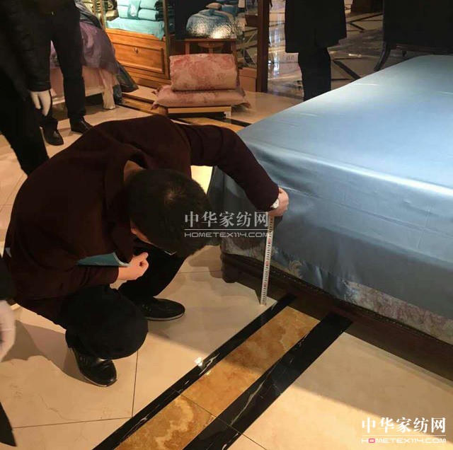 �Pʢ�Ҽ�2017������Ʒȫ��(gu��)Ѳ����Ӗ(x��n)��(hu��)����һվ�ڽ�����ʽ���_�Ļ��