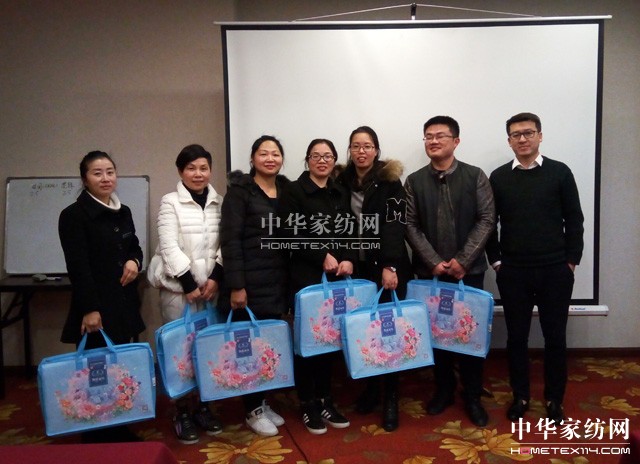 �Pʢ�Ҽ�2017������Ʒȫ��(gu��)Ѳ����Ӗ(x��n)��(hu��)����һվ�ڽ�����ʽ���_�Ļ��