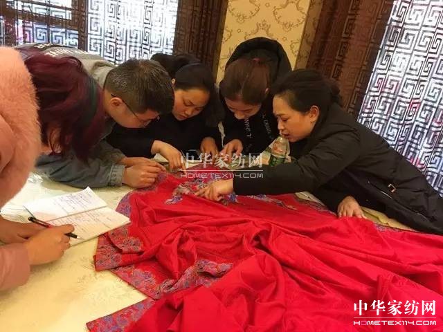 �Pʢ�Ҽ�����������Ӣ�R����ɽ�������@��������