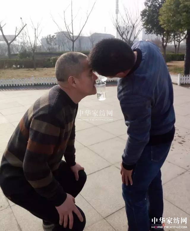 �Pʢ�Ҽ�����Ӣ���������f��Փ�������l��Ӣ����