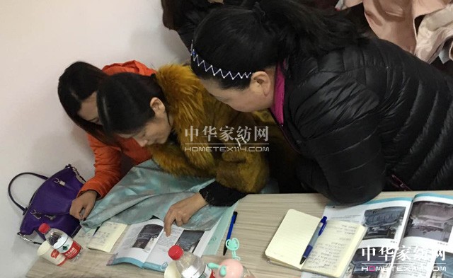 �Pʢ�Ҽ�����Ӣ�Ƽ��S�����(m��ng)��Ⱥ�t����־�ڎp����