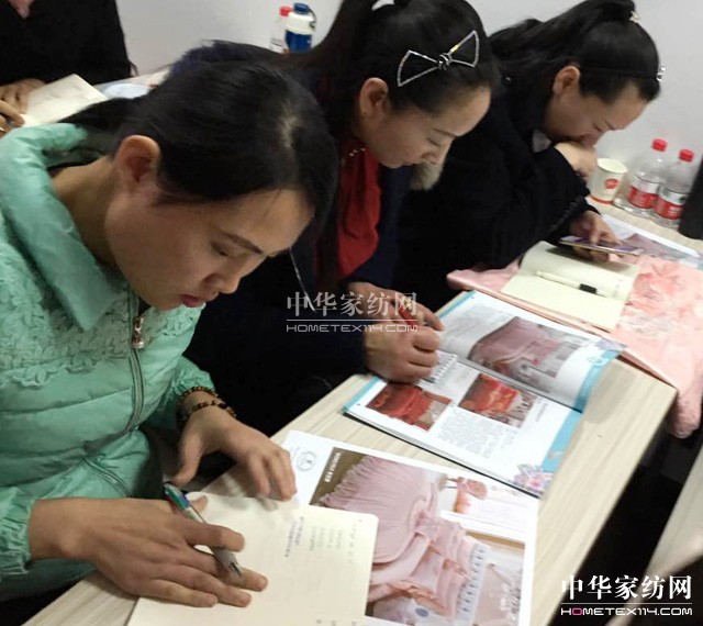 �Pʢ�Ҽ�����Ӣ�Ƽ��S�����(m��ng)��Ⱥ�t����־�ڎp����