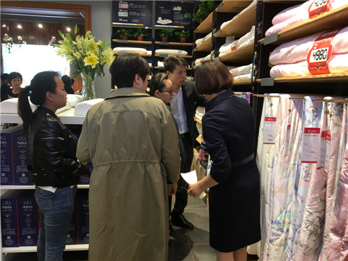 �Ԛ�����Ĳ��Ȼ�����@ôһ�ҳ���Pʢ�Ҽ��w�(y��n)��!