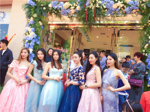 �Ԛ�����Ĳ��Ȼ�����@ôһ�ҳ���Pʢ�Ҽ��w�(y��n)��!