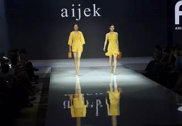 �����������˼�������ޕr�������¸߶ȡ���2017���ޕr��(li��n)�ϕ��Ї�����ں������_