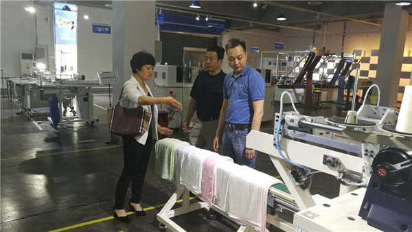 �ƄӮa(ch��n)�I(y��)�ں������M���g(sh��)�M�������Ї��Ҽ��f(xi��)���{(di��o)�мҼ��O(sh��)����I(y��)