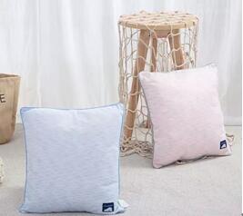 ���ձ؂������M�ڵ������Ϻ����H��Ʒ�Ҿ�չ��