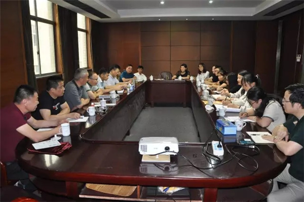 �����c�Ҽ��ИI(y��)�e��У���h���������s�xʽ