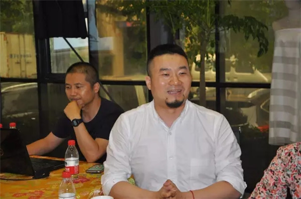 �����Ҽ��f(xi��)�����L��һ���� ��؛�M�M