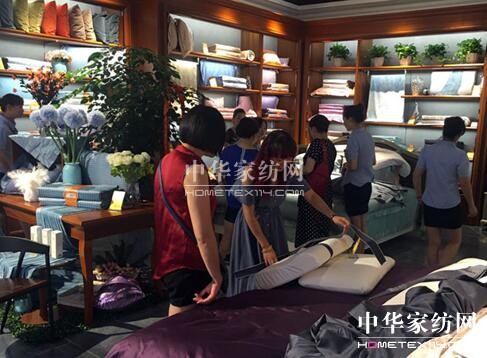 ��ɽ�Ђ�(g��)Ʒ�ƽЄPʢ�������ҵ��_�I(y��)���_�I(y��)��һ���˚ⱬ�