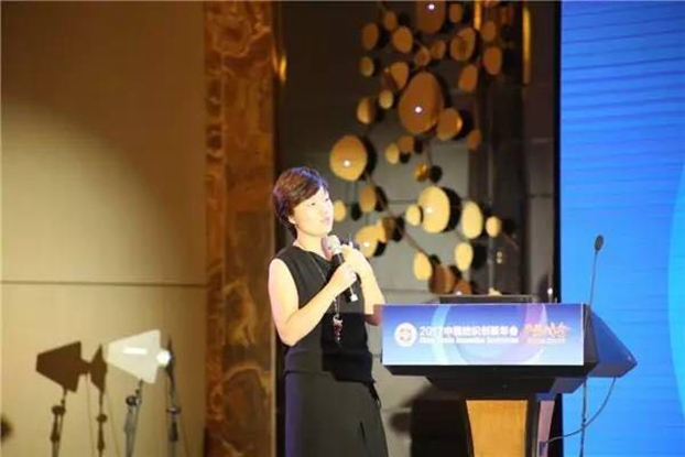 �������B(t��i)�µąf(xi��)ͬ��(chu��ng)���c�rֵ���죬2017�Ї�������(chu��ng)�����•�a(ch��n)Ʒ����ڸ��ݳɹ��e��