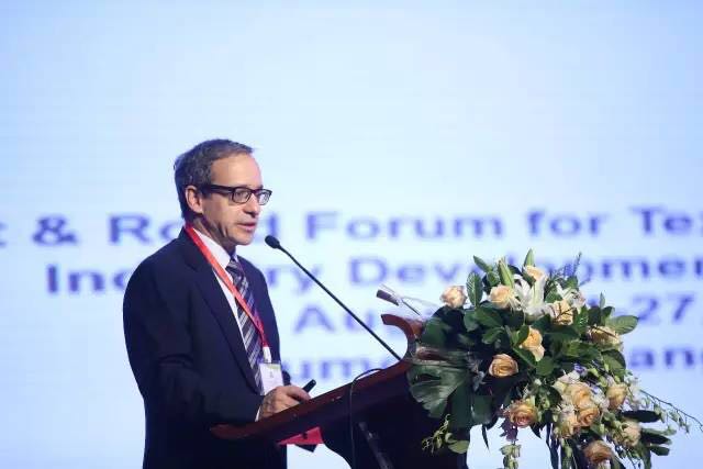 䁾̈́�(chu��ng)�����Gɫ���ɳ��m(x��)�l(f��)չ���½z·��2017��һ��һ·���������b�a(ch��n)�I(y��)�l(f��)չՓ���ڞ���ľ�R���_