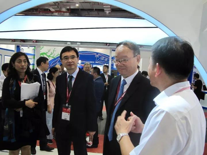 ���@�������(gu��)�L(f��ng)�����м�(li��n)���＾(li��n)չ���_(k��i)Ļ