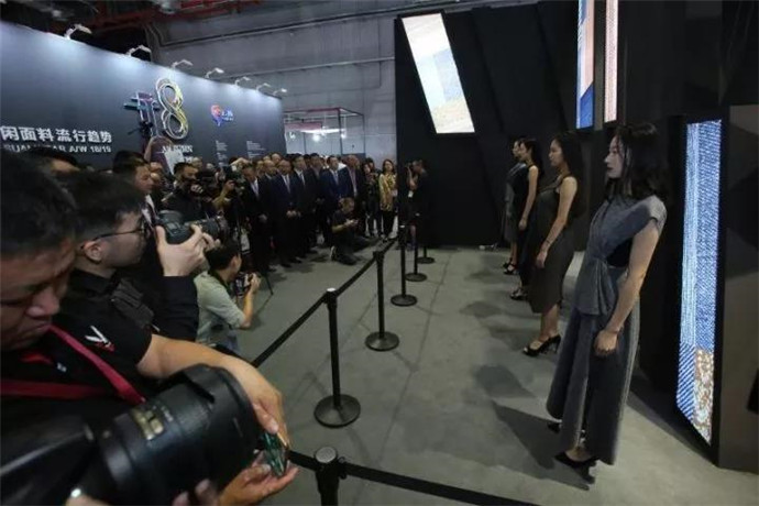 ���@�������(gu��)�L(f��ng)�����м�(li��n)���＾(li��n)չ���_(k��i)Ļ