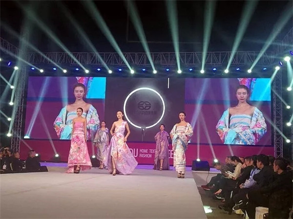 �r�����I(l��ng)���2017�ɶ��Ҽ���•�ɶ��r�b�������ݾ��ʆ�Ļ