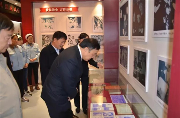 ��P(y��ng)��ģ�������w��(m��ng)�Ҽo(j��)���^���м�(li��n)���衰��(��i)��(gu��)���x�������ء�