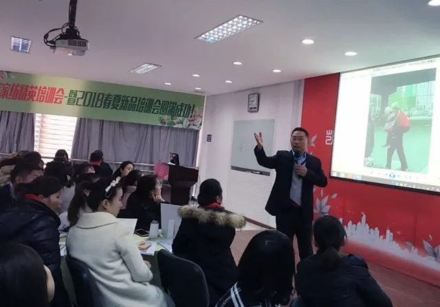 �Pʢ�Ҽ���Ӣ��Ӗ(x��n)����2018��Ʒ��Ӗ(x��n)���ի@�M�M��