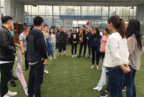 �Pʢ����F(tu��n)�����(d��ng)�O��(zh��n)�澳���ƵZͬ����