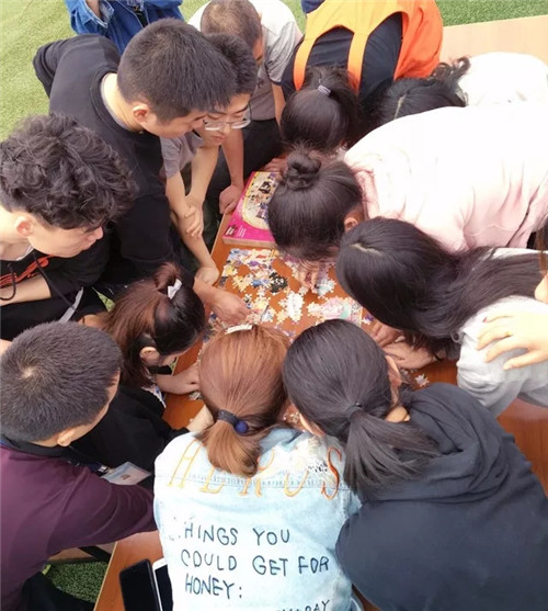 �Pʢ����F(tu��n)�����(d��ng)�O��(zh��n)�澳���ƵZͬ����