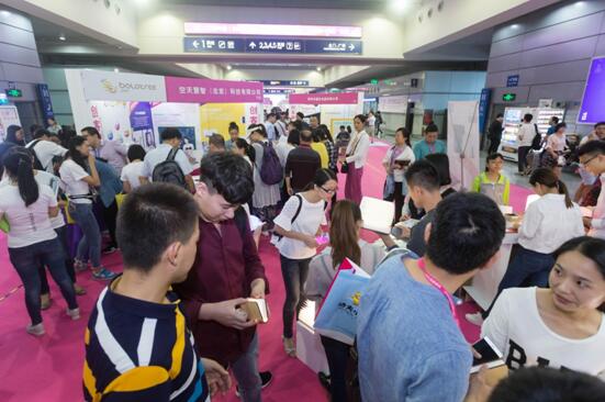 ���ڶYƷ�Ҿ�չ�_Ļ�ڼ���������c(di��n)�����չ����ã��