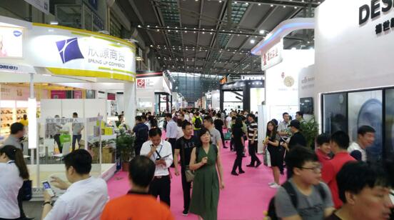 �۽��Y�I(y��)���c��26�ô������ڶYƷ�Ҿ�չʢ��Ļ