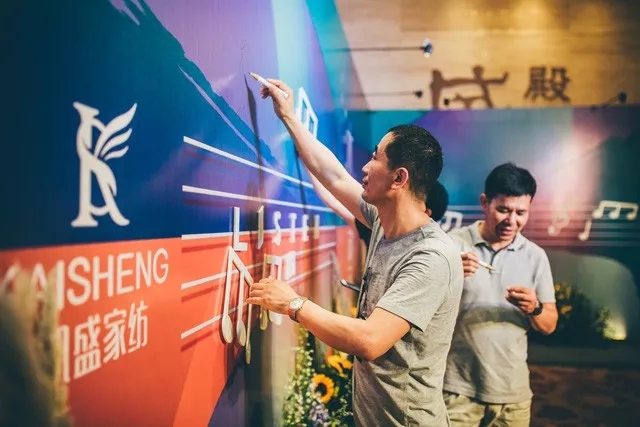 �����@����Ʒ�l(f��)�����������J(r��n)�R�Pʢ��