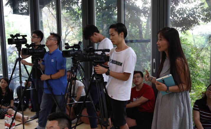 ����Ȼ���ؾ�����������һ�����ӵİl(f��)����