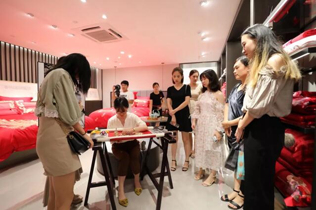 ����Ҽ����x�p���^����(m��ng)�L���ࡱ���}�ż����_Ļ��