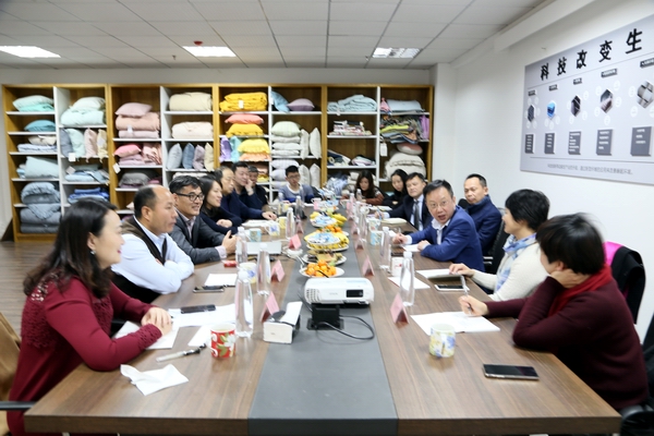 ���������ںϰl(f��)չ�����(hu��)�L(zh��ng)����Ī��˹