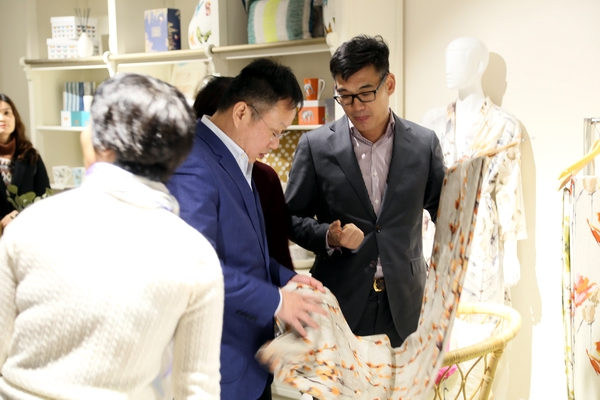 ���������ںϰl(f��)չ�����(hu��)�L(zh��ng)����Ī��˹