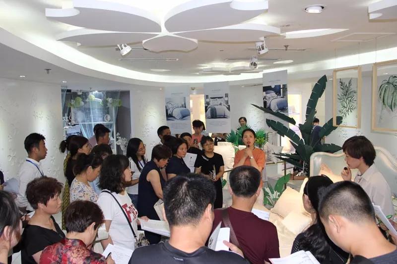 ��Ʒ•�������Ҽ�2019�ﶬ��Ʒ�l(f��)����(hu��)�A�M�չ٣�