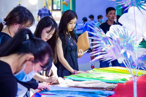 2022�򴺼�������(hu��)��(sh��)�ּ���ϵ�л��(d��ng)�����A�Ɇ�Ļ